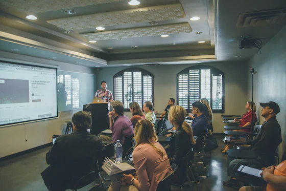 Learners in a digital marketing class with a mentor